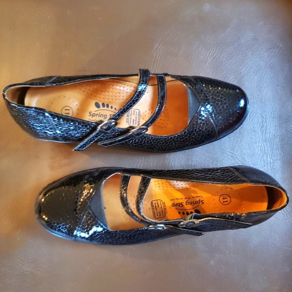 Spring Step Black Patent Wedge Size 10/41